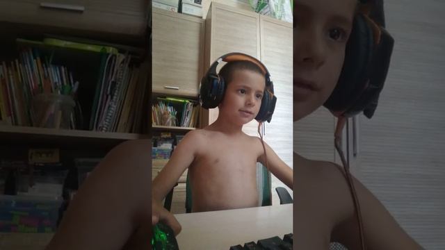 Стив зачарованный броня алмазный  @atomplay17k начинающий блогер