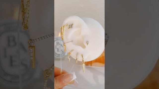 ? Halloween Ear Stack ?