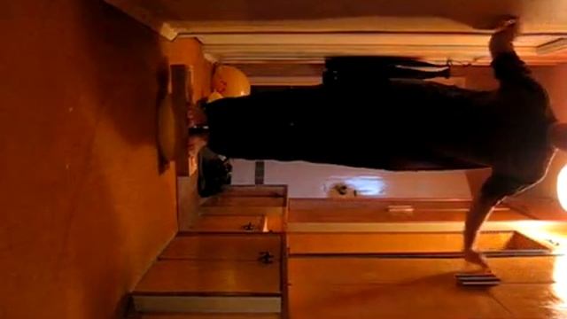 стояние на одном шарике