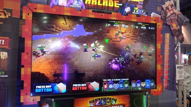Minecraft Dungeons Arcade (Play Mechanix/Raw Thrills) - Amusement Expo 2021