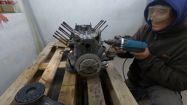 ЗАЗ-965 рестоврация. Чистка ДВС покраска сборка.