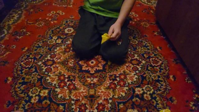 как лопнул жёлтый шарик