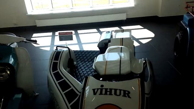 Музей ретро автомобилей, 4-й этаж...