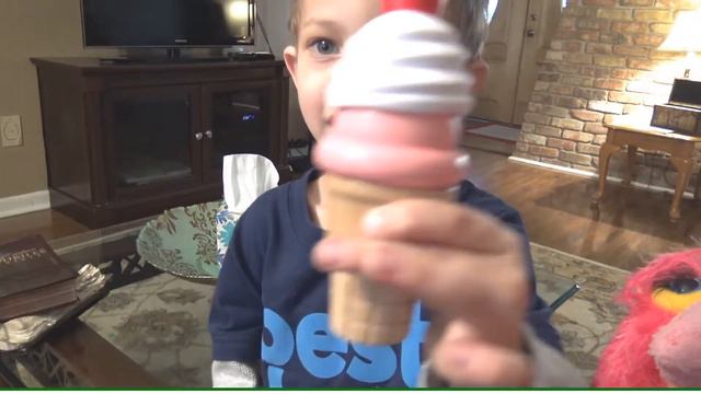 BEST PRESCHOOL VIDEO, PETUNIA & LEVI Making ICE CREAM CONES, FUN!!