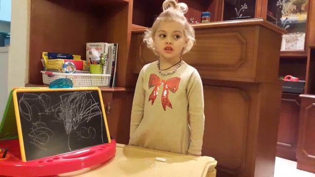 Блондинка про фотоаппарат.  Смешные и умные детию Mp4