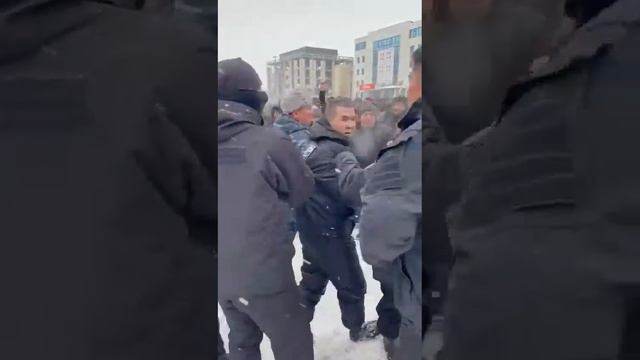 Народ Казахстана против власти