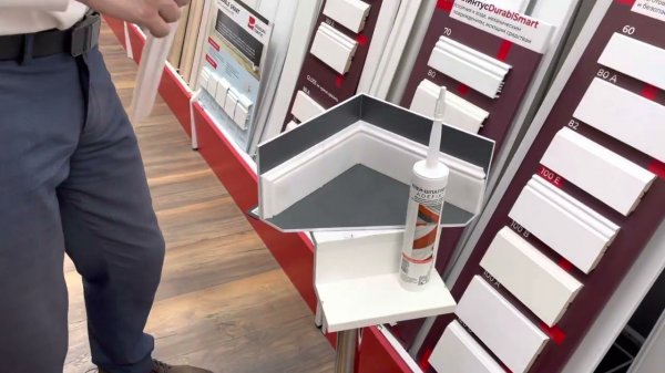 Плинтус из полистирола высокой плотности NMC Wallstyl FL2 Белый