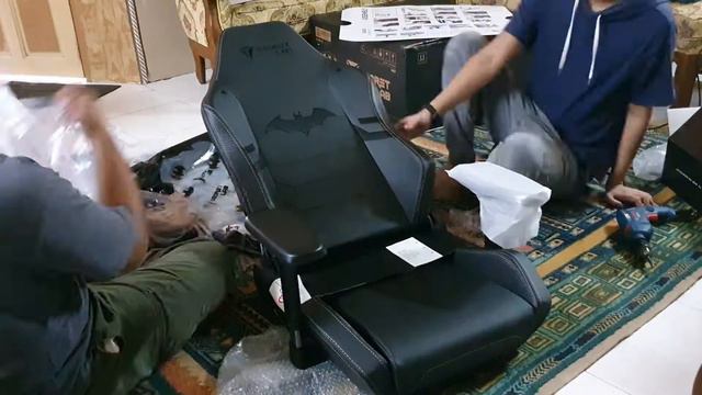 Kerusi gaming BATMAN dari Secretlab Malaysia