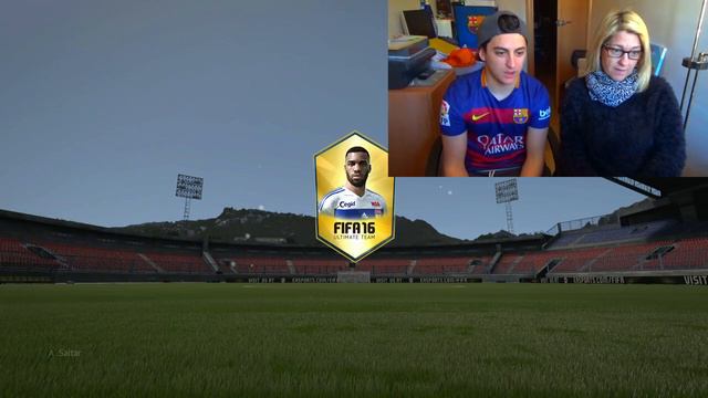 FIFA 16 | Pack Opening Con Mi Madre | Messi 96, Cristiano 97...