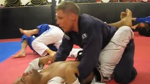 Checkmat UK Bristol: Matt Sellars Rolling With Chico Mendes