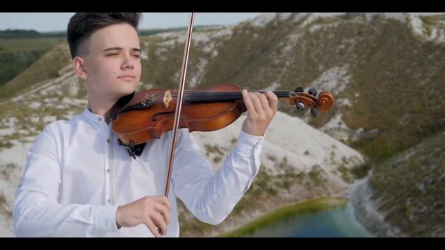 Лірична  мелодія  на  скрипці  -  соло  Іван  Воробей