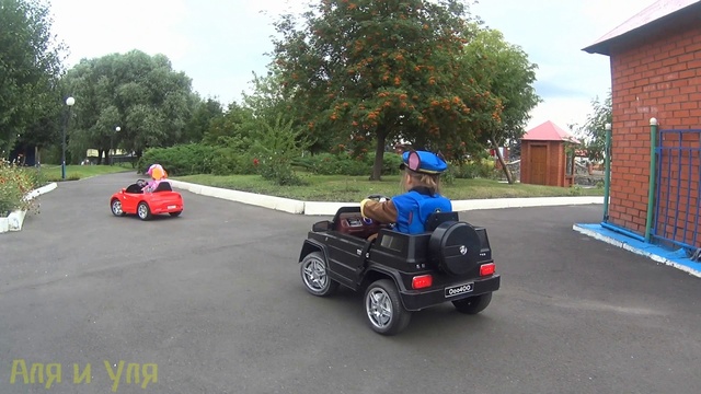 Щенячий Патруль ✽ Гонки - Челлендж Кто быстрей ? ✽ Скай против Гонщика