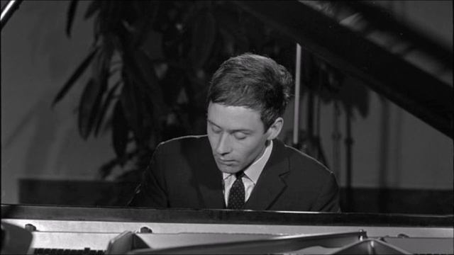 F. J. HAYDN – Sonata In C Major Hob. XVI/35. Ch. Eschenbach, Piano