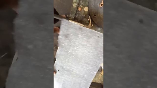 Как вырезать прокладку для мотора.