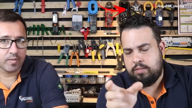 🔌 Usar CABO 4mm² Em TOMADA 20A é ERRADO? Então PORQUE Entra COM Tanta DIFICULDADE?