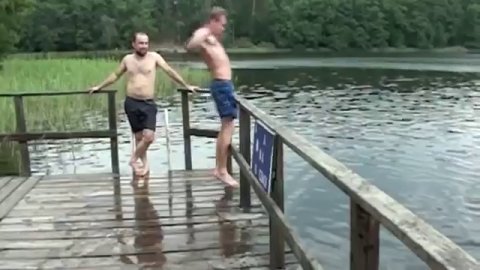 Эпическое падение 20 век фокс.