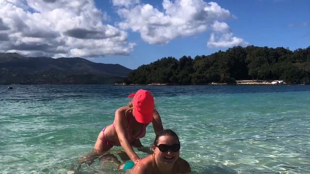 Албания это еда и море