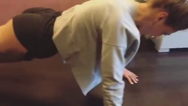 Домашние тренировки | П - присед