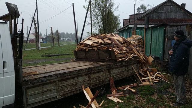 Саморазгрузка дров