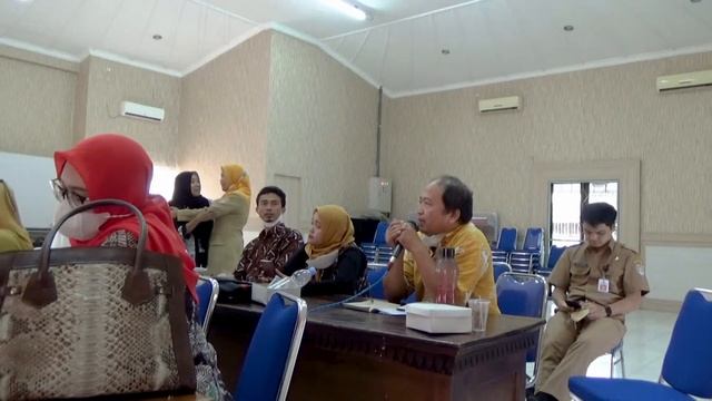 PENGABDIAN TIM RISET GRUP TEKSTIL TRADISI & KONTEMPORER KRIYA SENI FSRD KE SENTRA BATIK CILACAP
