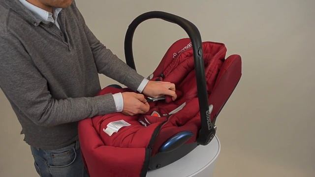 Maxi-Cosi | How To Install The Footmuff CabrioFix Baby Car Seat