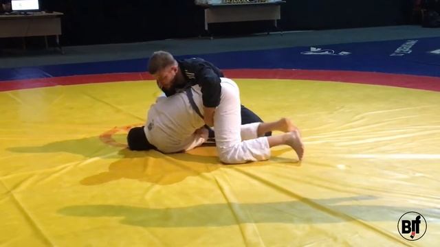 Поединок Анисимов  - Краснов( вес 92 кг) Чемпионат ЦФО по грэпплингу. г. Орел . февраль 2017