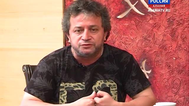 Без лишних слов. Артур Албегов (20141006)