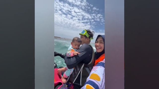 Naik Jetski, Ria Ricis Dan Ryan Menua Kritik, Dinilai Utamakan Konten Daripada Keselamatan Anak