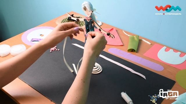 Необычное и очень красивое платье без швов для куклы WOM