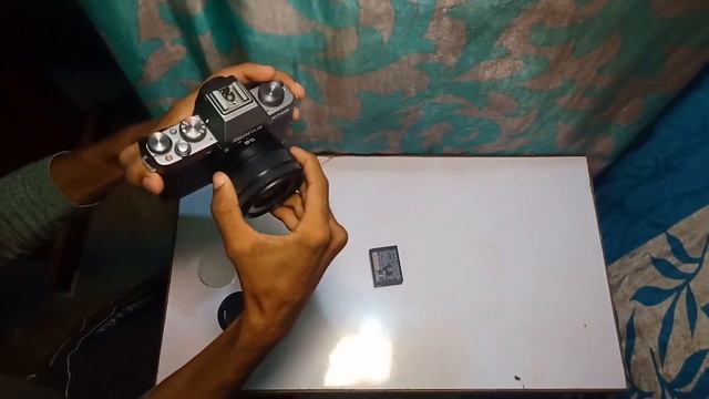 I Got My First Professional Camera ?- Fujifilm Xt100 First Look Unboxing [Hindi]