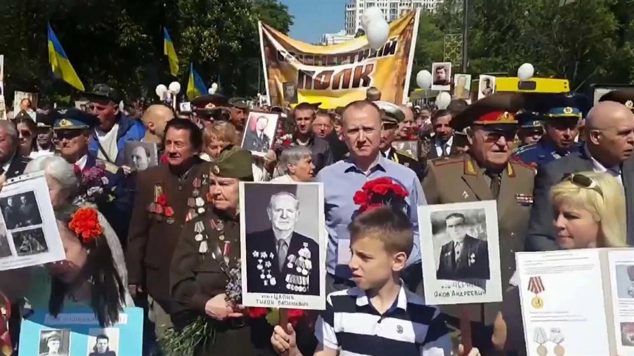 Бессмертный полк прошел 9 мая по улицам Киева