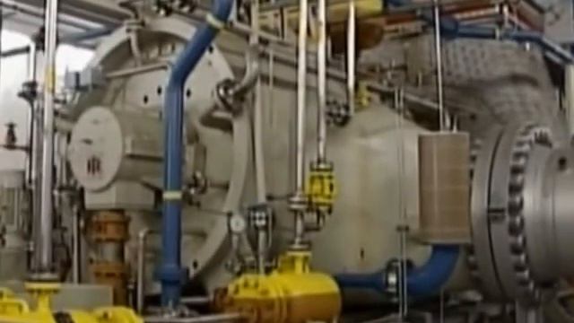 В четверг евро подорожал на 2 рубля, доллар не сдает своих позиций