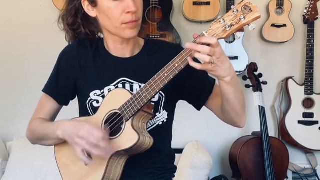 Sound Smith Spruce/Spalted Maple Tenor Cutaway