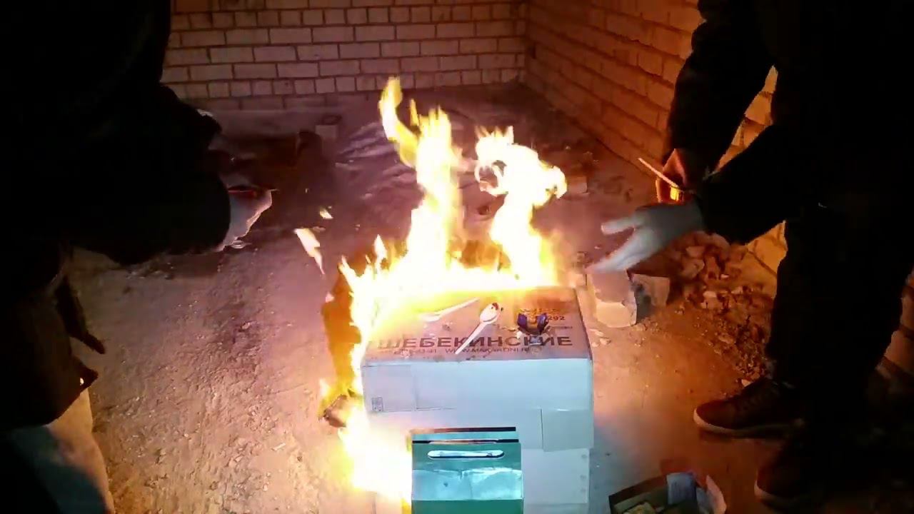 Я же тебе говорил не включай на всю! Загорелась печка)))) #Shorts