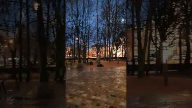 Уличный музыкант - он меня потряс! Саксофон. Остров Канта Калининград 26 12 20