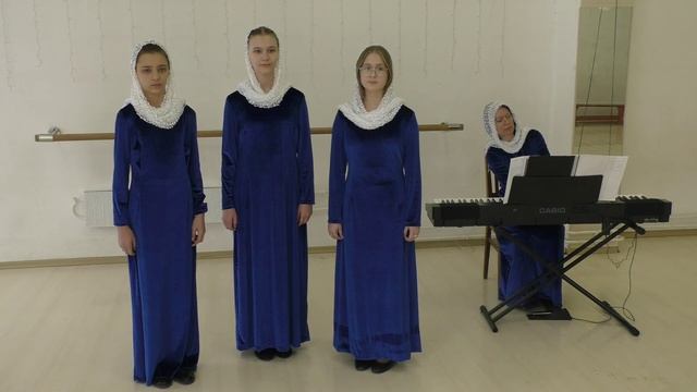 ВОКАЛЬНОЕ ТРИО ДЕВОЧЕК - РНП «У ЗАРИ-ТО, У ЗОРЕНЬКИ».mp4