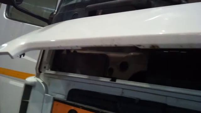 Как открыть капот(облицовочную панель)