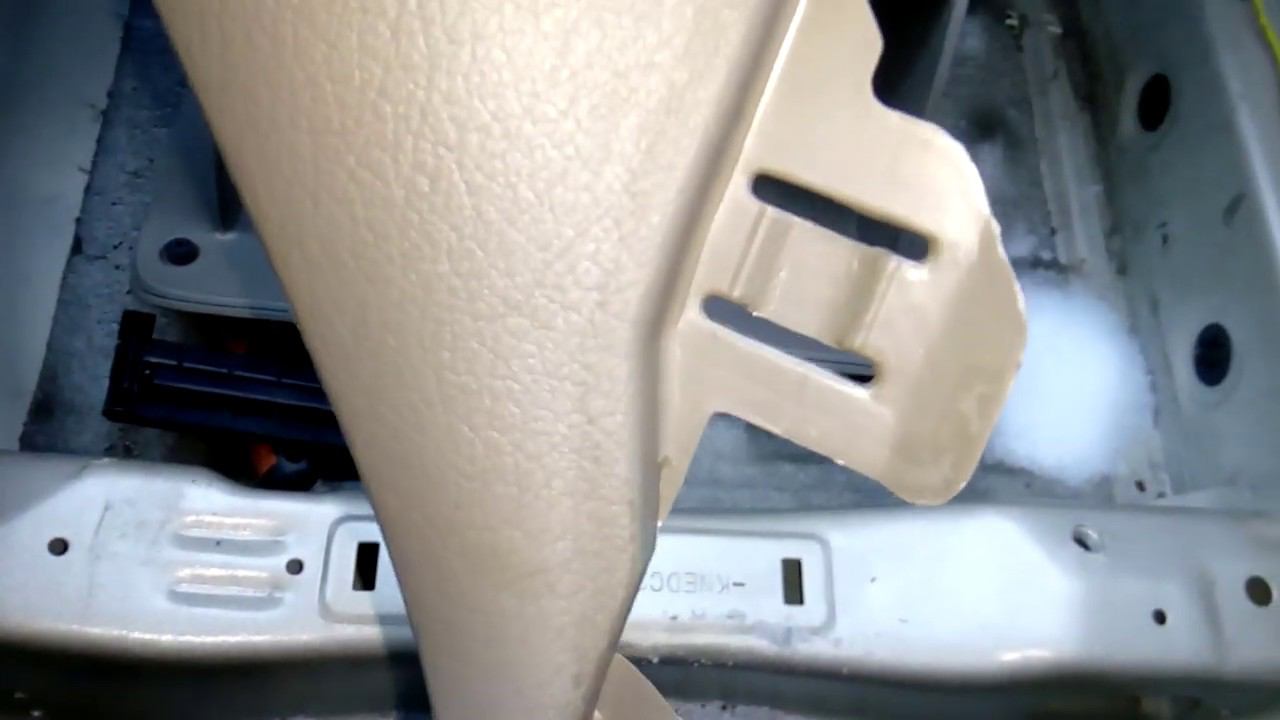 снятие пластика стойки киа рио 1 рестайлинг