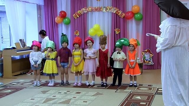 210.Овощи. Праздник осени. Детский утренник 4410о0017