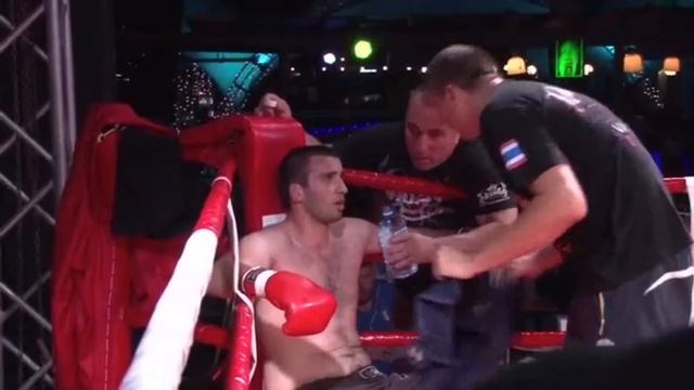 Дауд Даудов Vs Александр Мудрик.Профессиональный бой,город Крым.