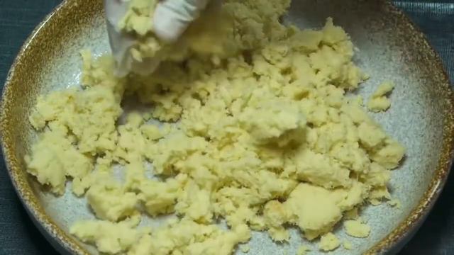 这样做红糖姜汁，可以保存一年，味道鲜美，多喝对身体好。