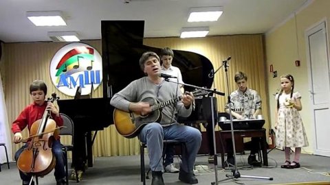 Многодетная музыкальная семья