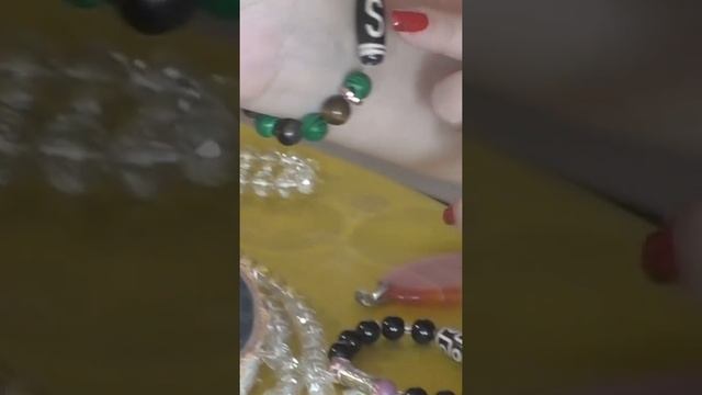 Браслет с бусиной дзи на деньги