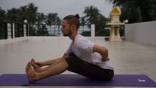 5 Пашчиммоттанасана