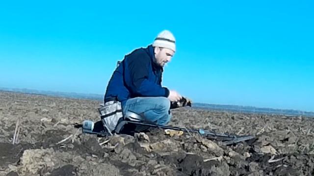 Удачный коп,монета ТИРА и много наконечников!