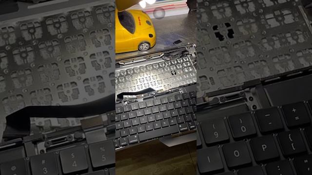 Thay Bàn Phím A2141 Macbook Pro 16inch 2019