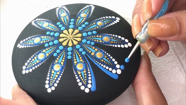 How To Mandala Art Dot Painting Stones / Rocks Tutorial Artist Hand Painted Stone Mandalas 曼荼羅 マンダラ