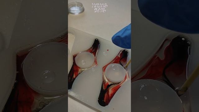 Держатель для удобного чтения книг из эпоксидной смолы