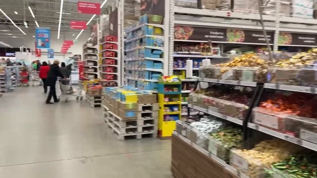 Бытовые услуги целый день ?