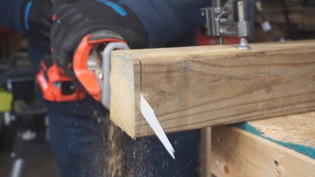 Best Reciprocating Saw | Hart Vs. Rigid Vs. Makita Vs. Craftsman